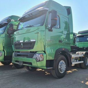 Xe Đầu Kéo HOWO T7H 380HP Cầu Láp