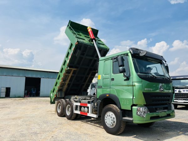 Xe Ben HOWO V7G 6x4 Thùng Vuông