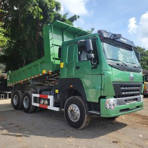 Alternative view of Xe Ben Howo 3 chân - Howo V7G 6x4 Thùng Vuông