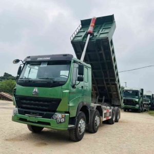 Xe Ben HOWO V7G 8x4 Thùng Vuông